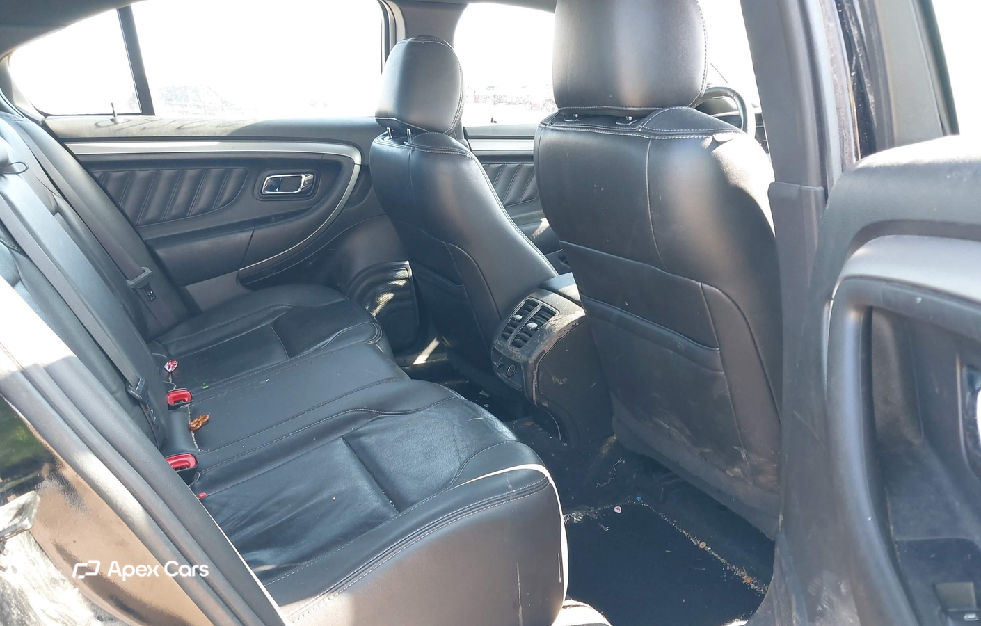 Ford Taurus 2016