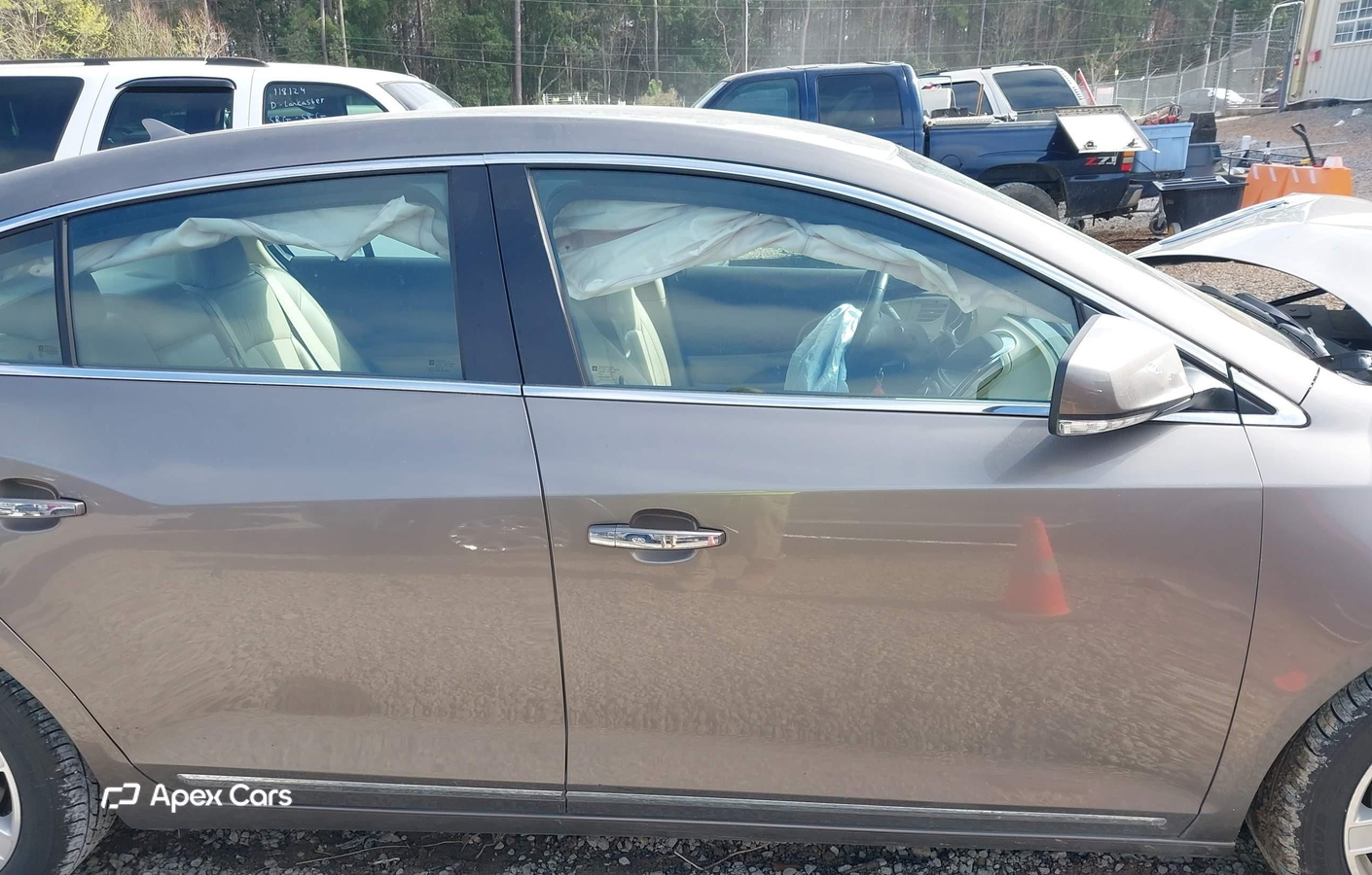 Buick LaCrosse 2011