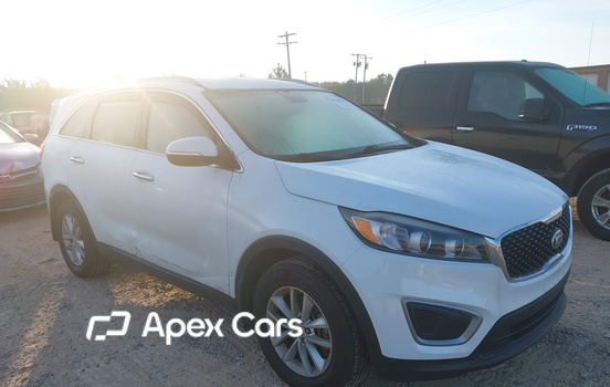 Kia Sorento 2017 - Image 1 of 18
