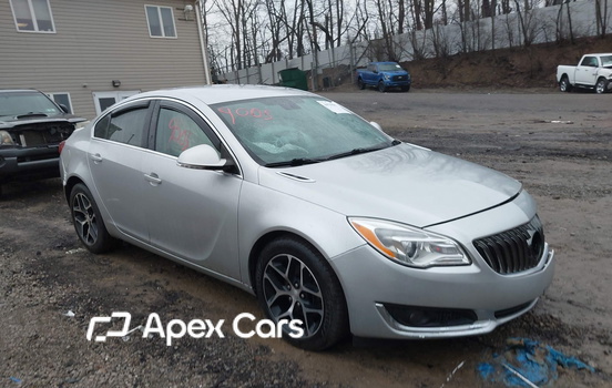 Buick Regal 2017 - Image 1 of 16