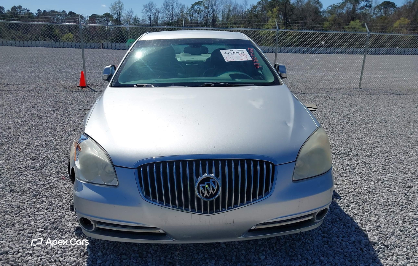 Buick Lucerne 2011