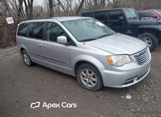 2011 Chrysler Town & Country - Image 1 of 5