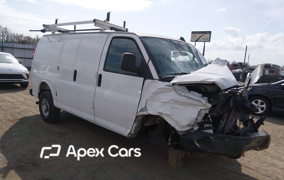 Chevrolet Express 2025 - Image 1 of 18
