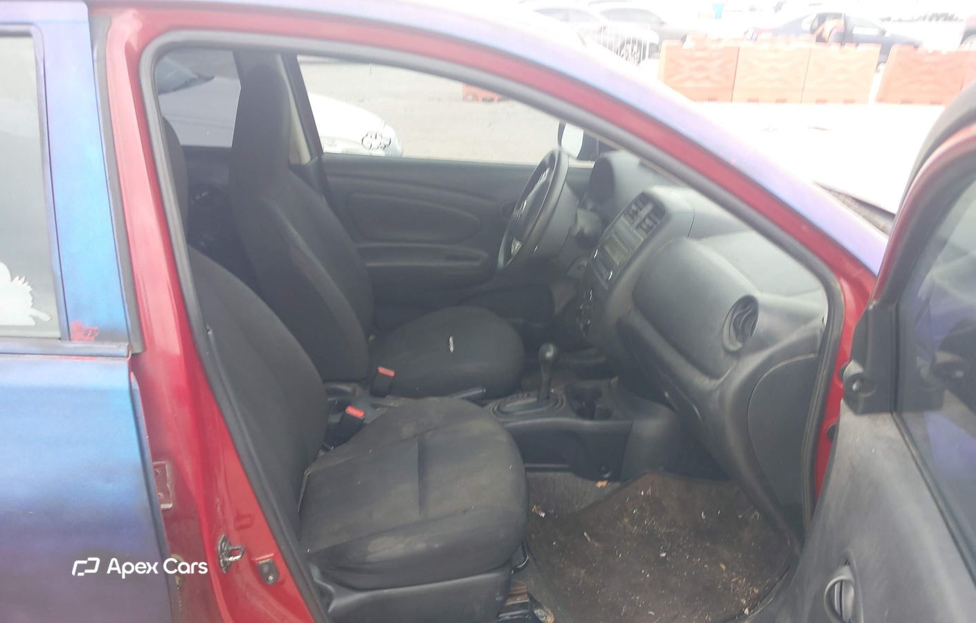 Nissan Versa 2015