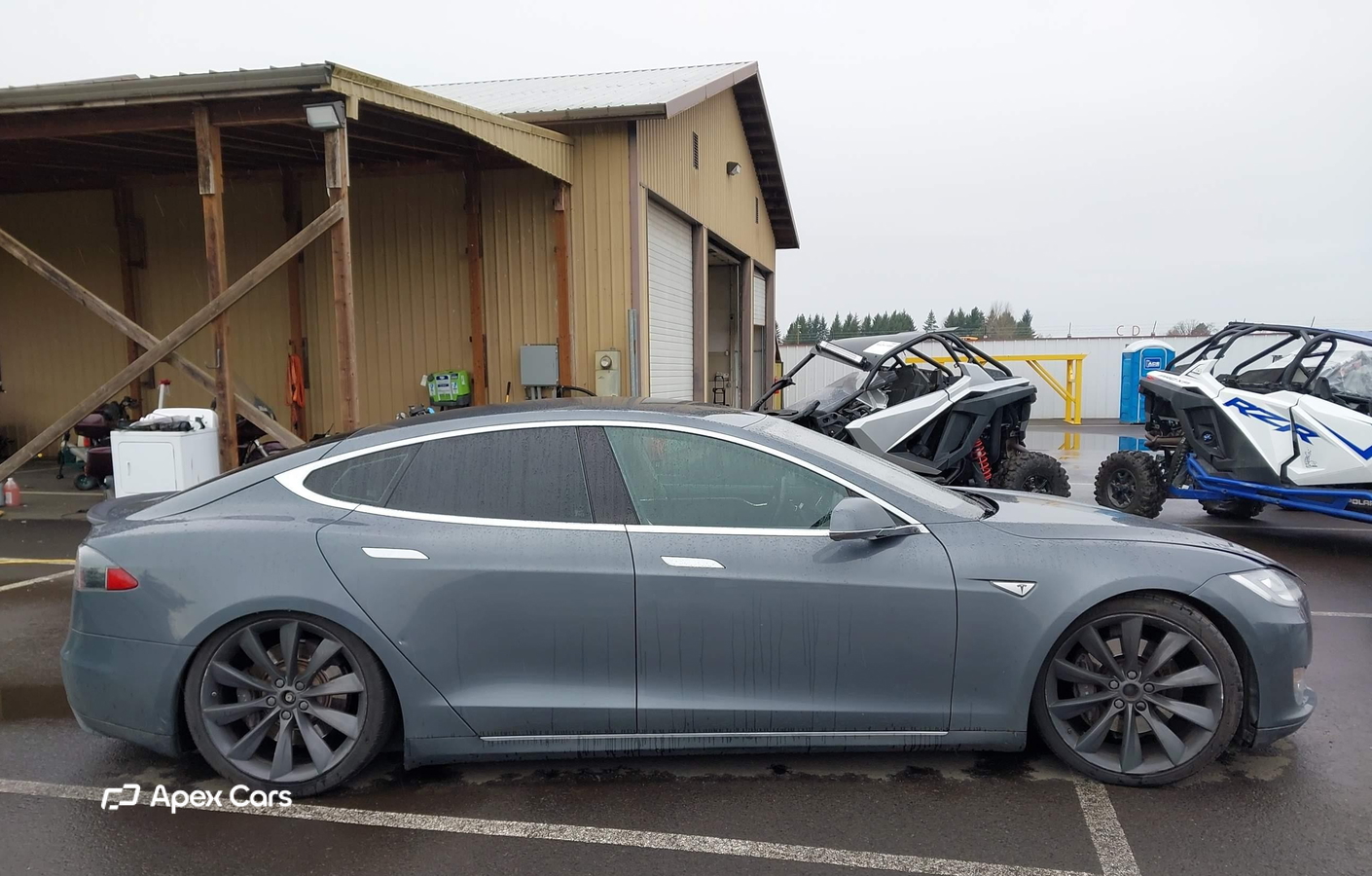 Tesla Model S 2013