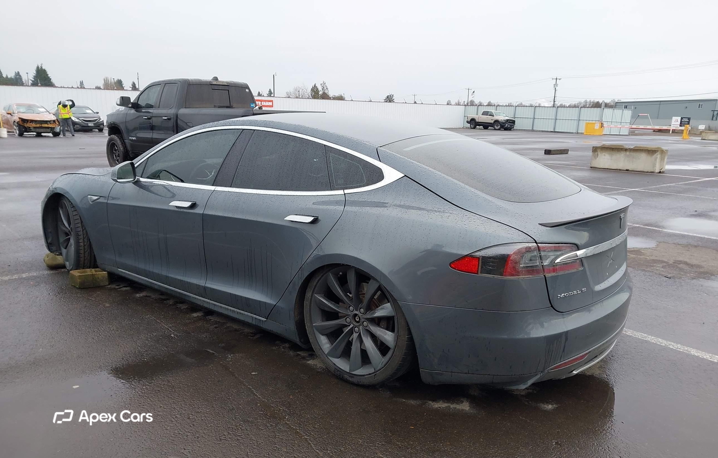 Tesla Model S 2013