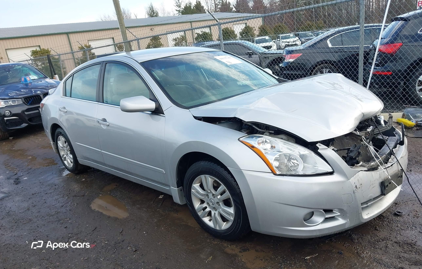 Nissan Altima 2012