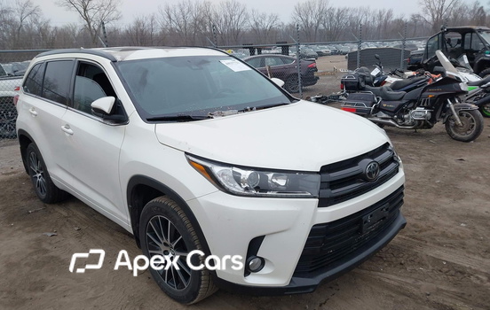 Toyota Highlander 2017 - Image 1 of 5