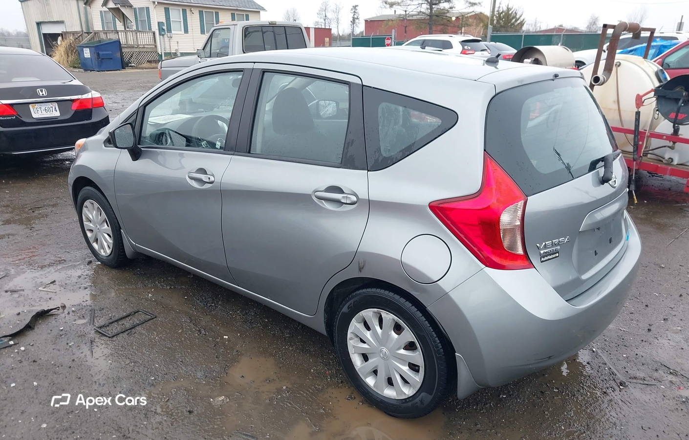 Nissan Versa 2015