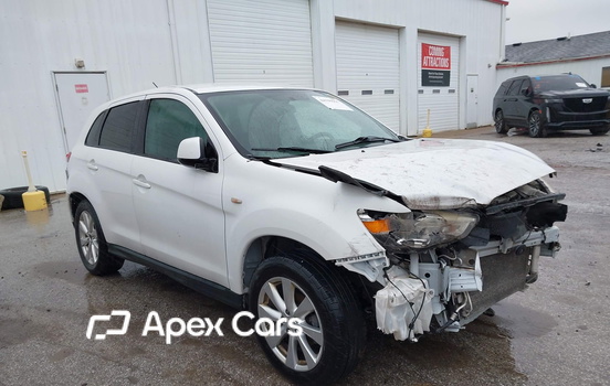 Mitsubishi Outlander 2015 - Image 1 of 12