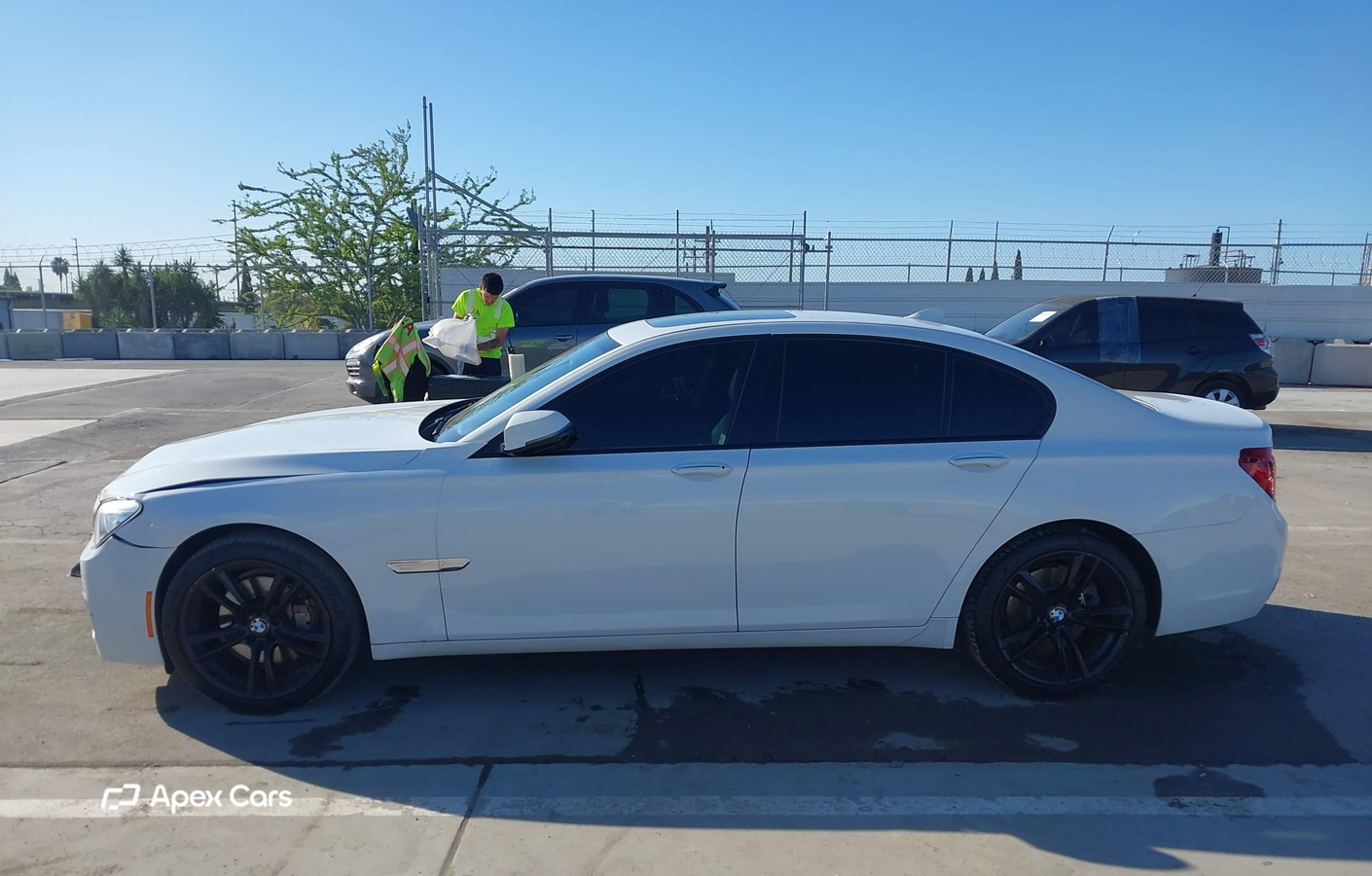 BMW Series 7 2015