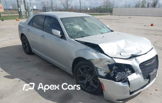 Chrysler 300 2021 - Image 1 of 16
