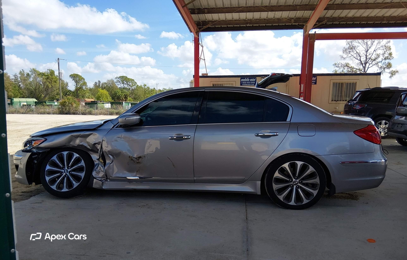 Hyundai Genesis 2013