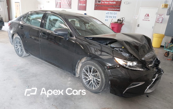 Lexus ES 2017 - Image 1 of 17
