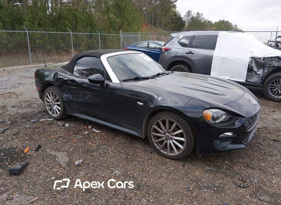 2017 Fiat 124 Spider - Image 1 of 5