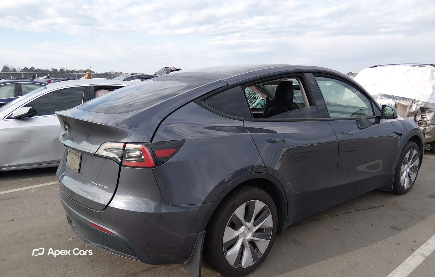 Tesla Model Y 2023