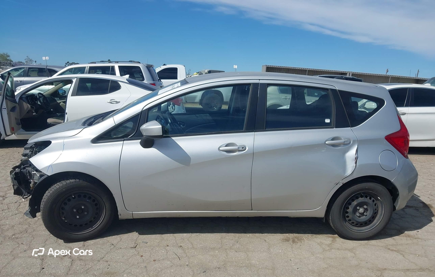Nissan Versa 2016