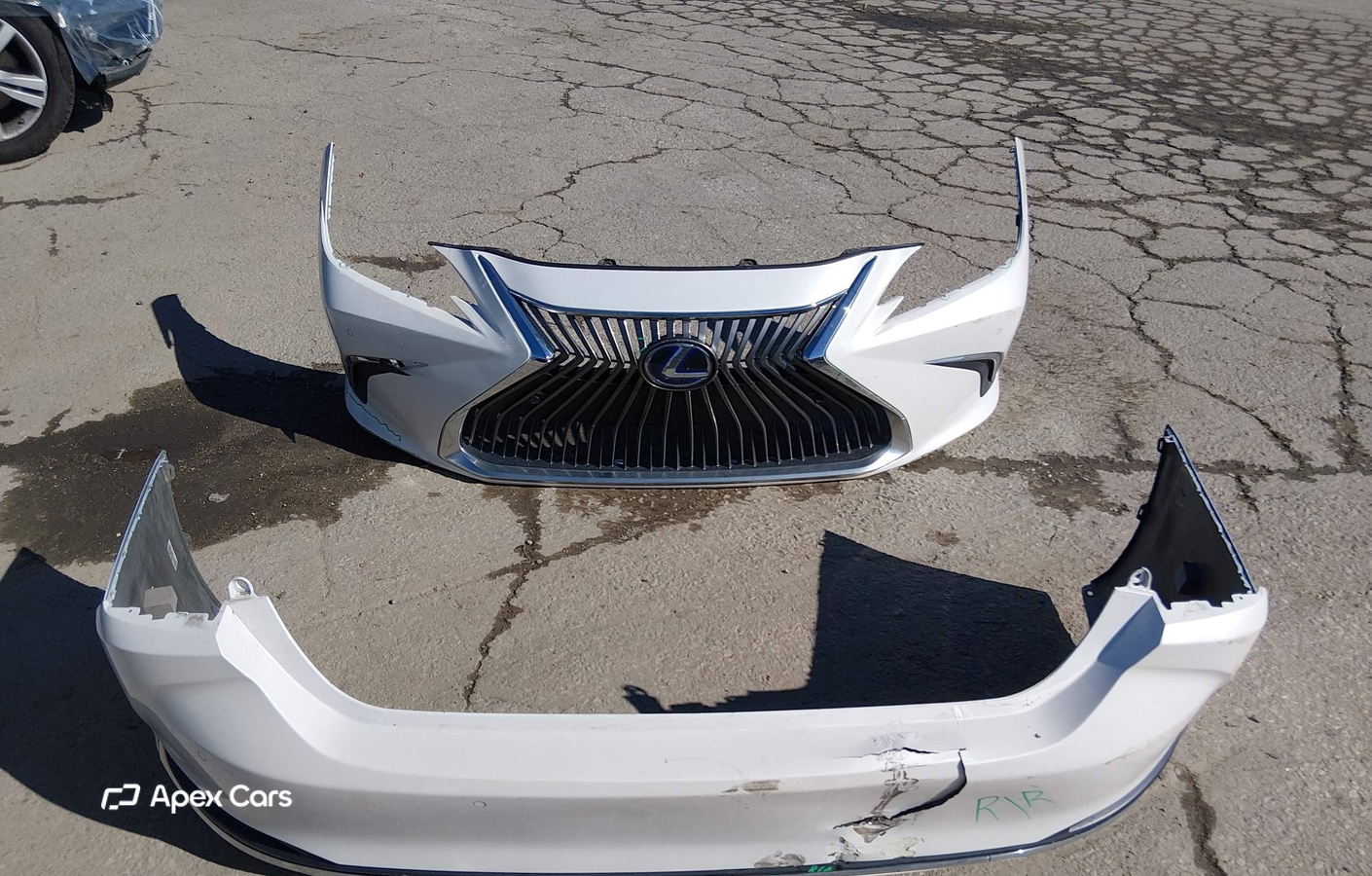 Lexus ES 2020