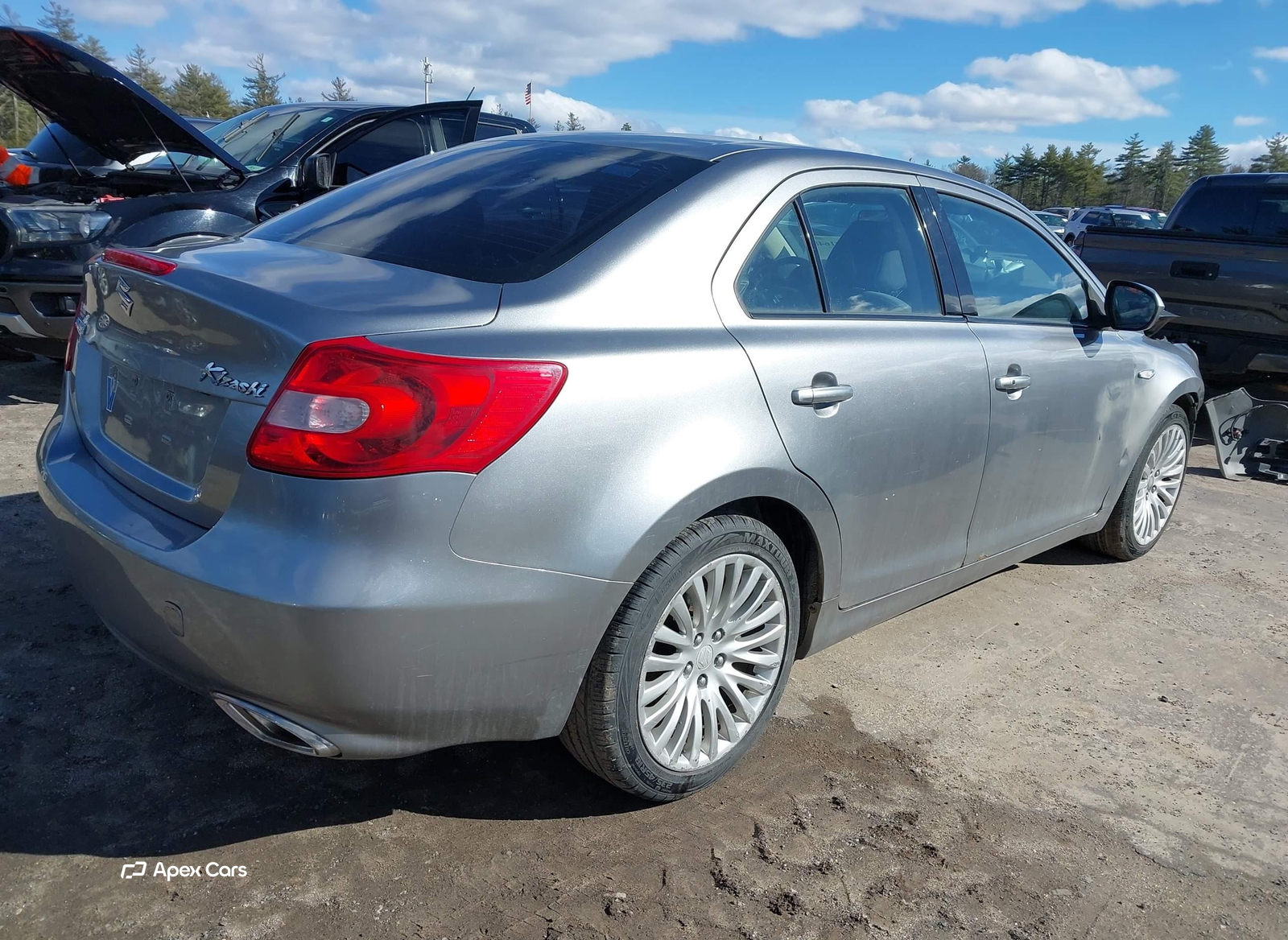 Suzuki Kizashi 2011