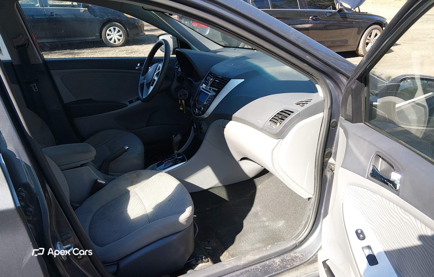 Hyundai Accent 2012