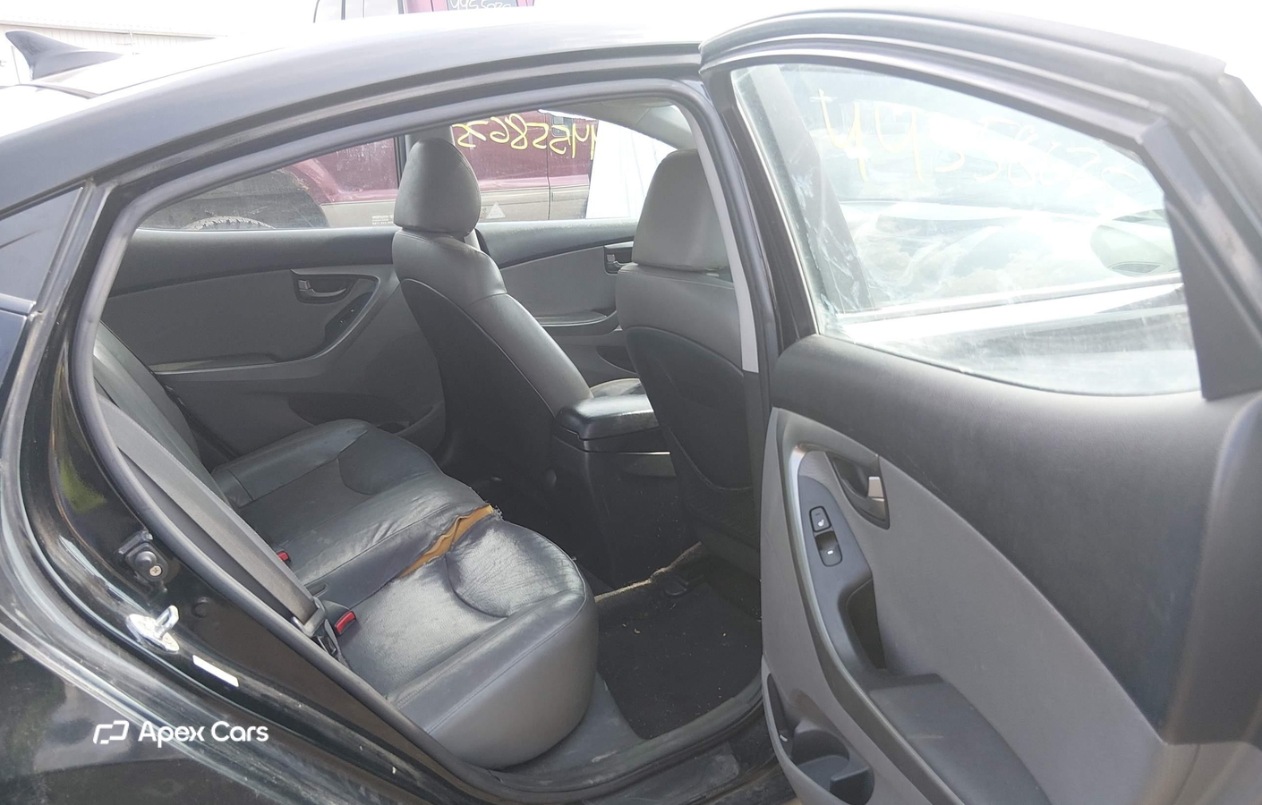 Hyundai Elantra 2012