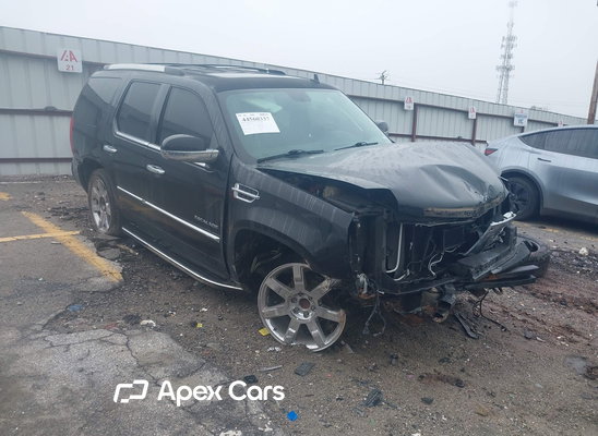 2013 Cadillac Escalade - Image 1 of 5