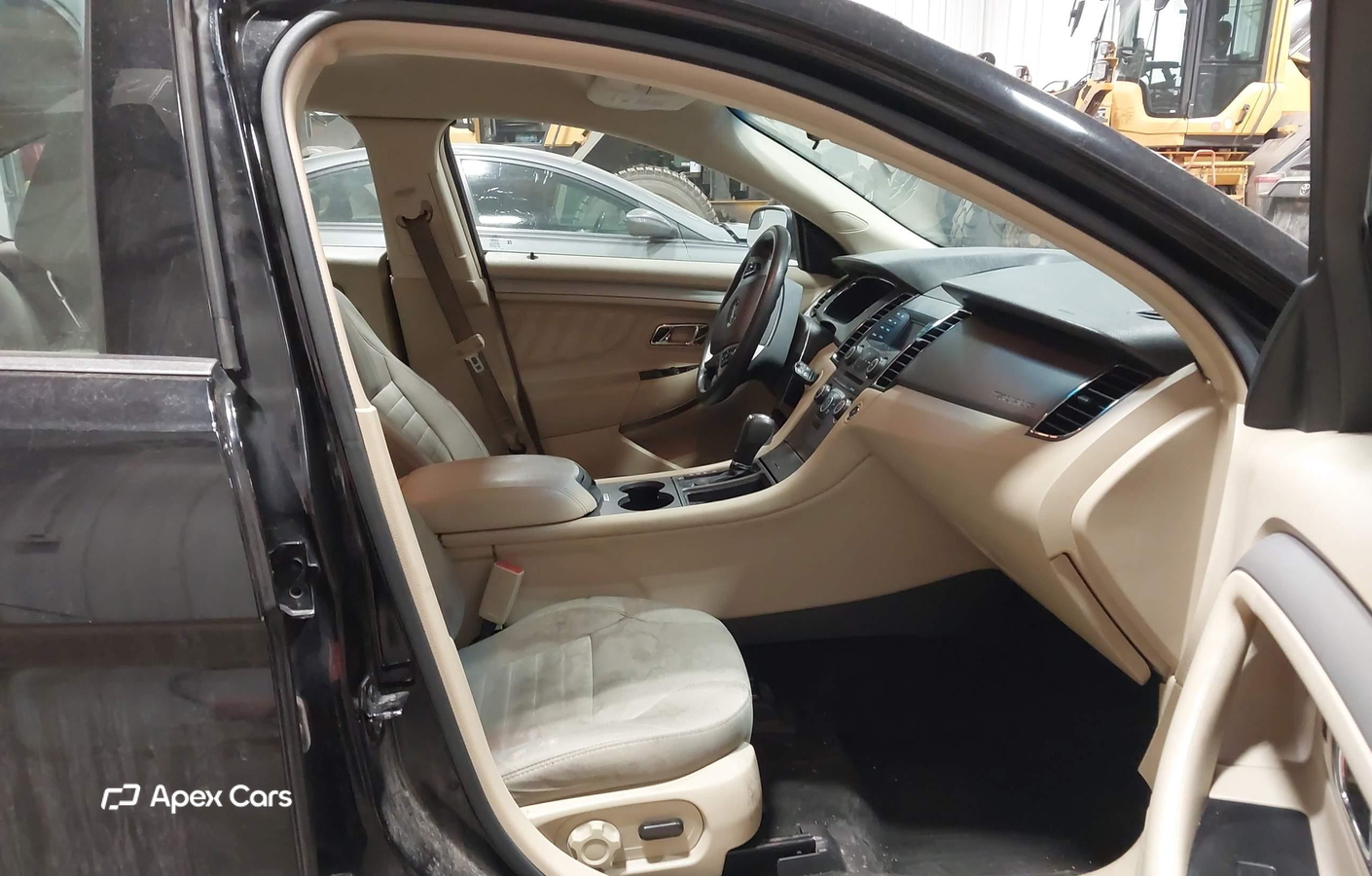 Ford Taurus 2016