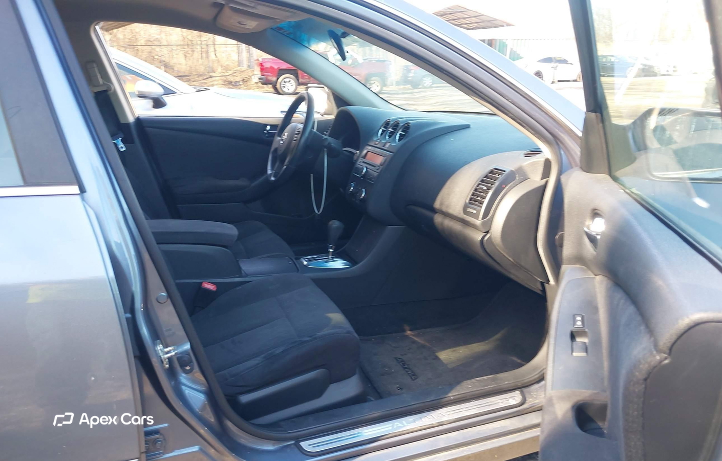 Nissan Altima 2012