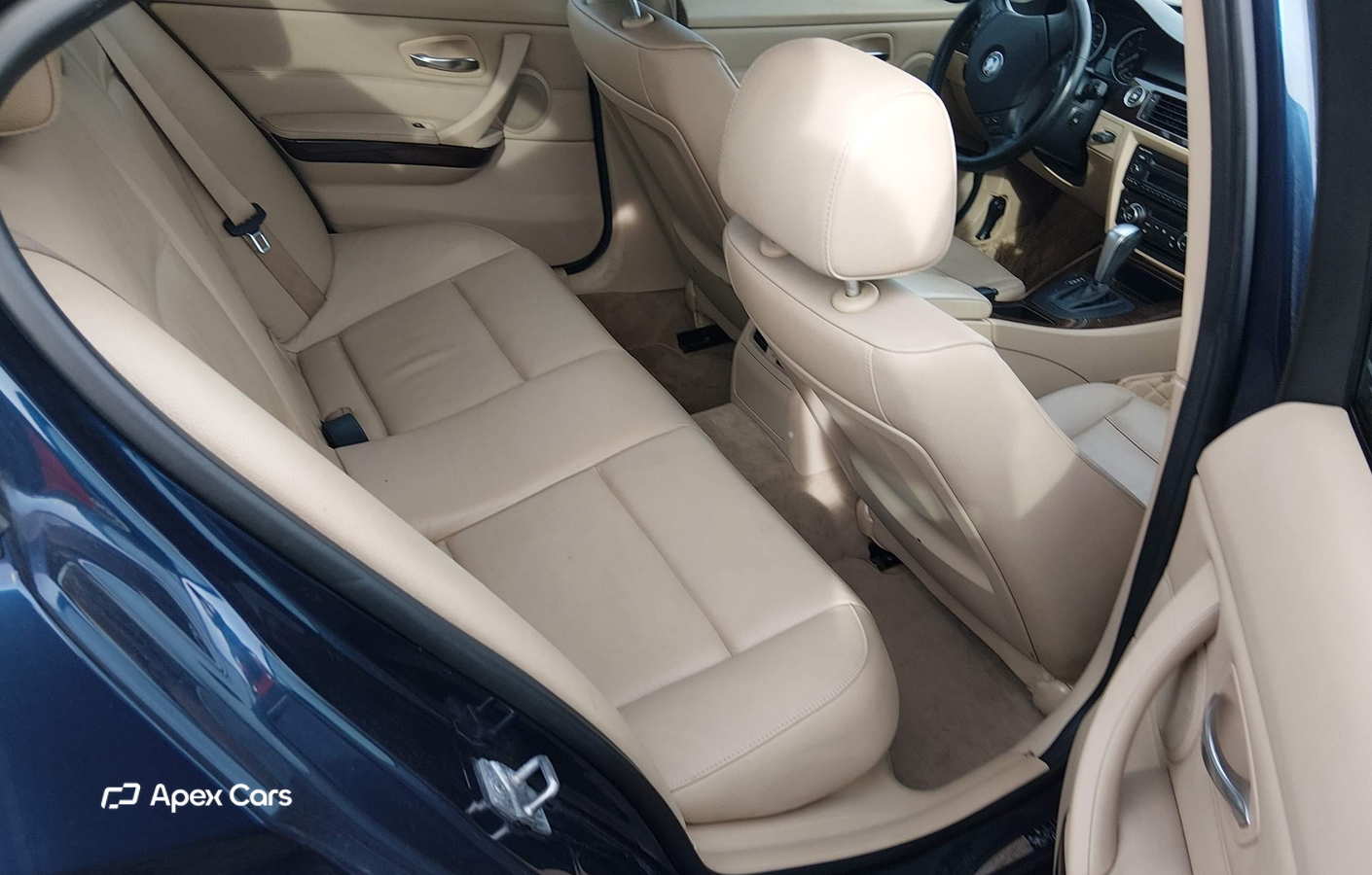 BMW Series 3 2011