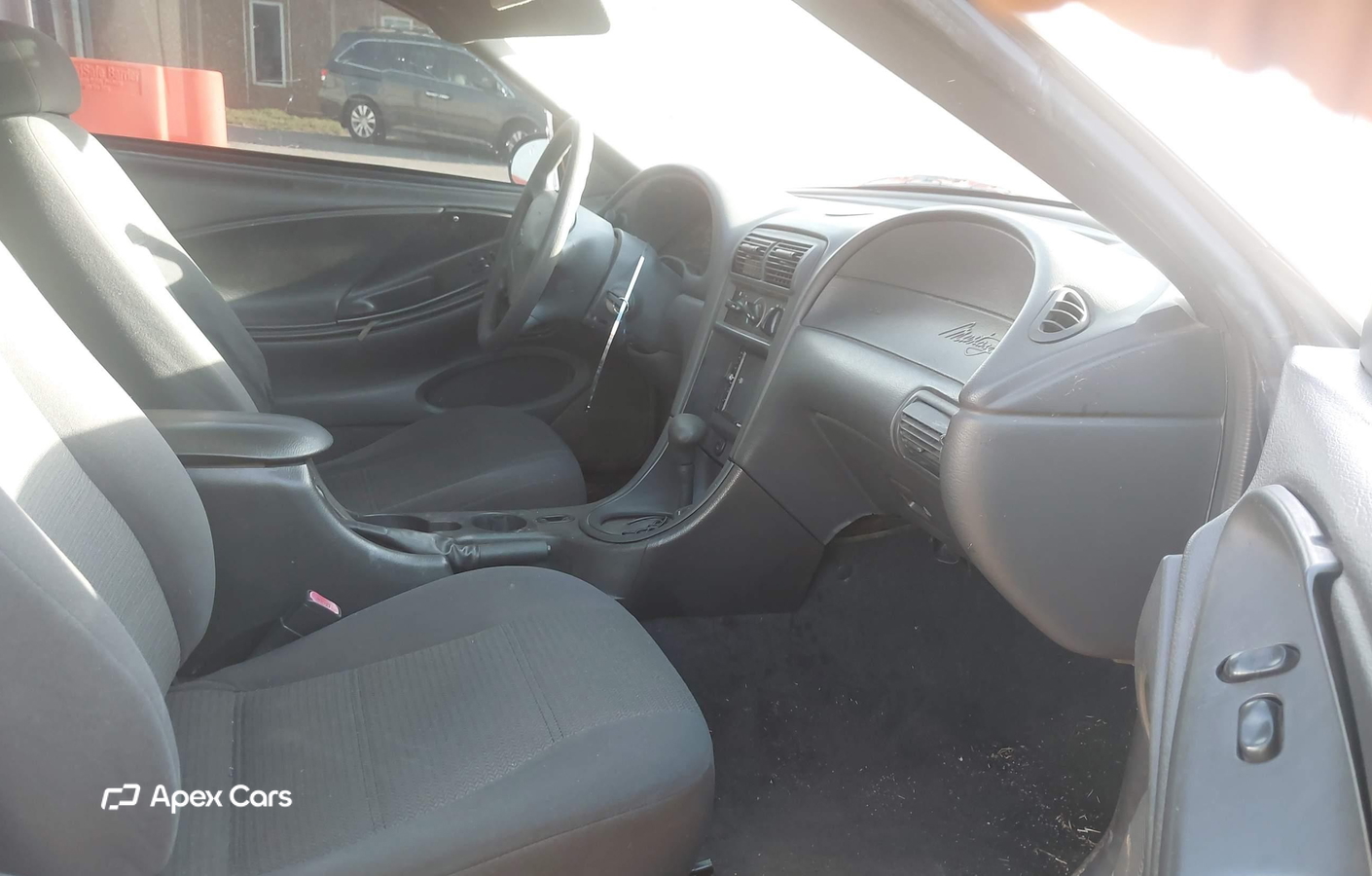 Ford Mustang 2004