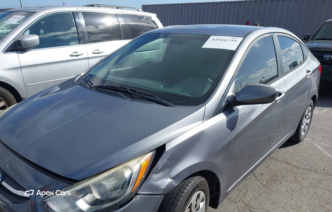 Hyundai Accent 2015