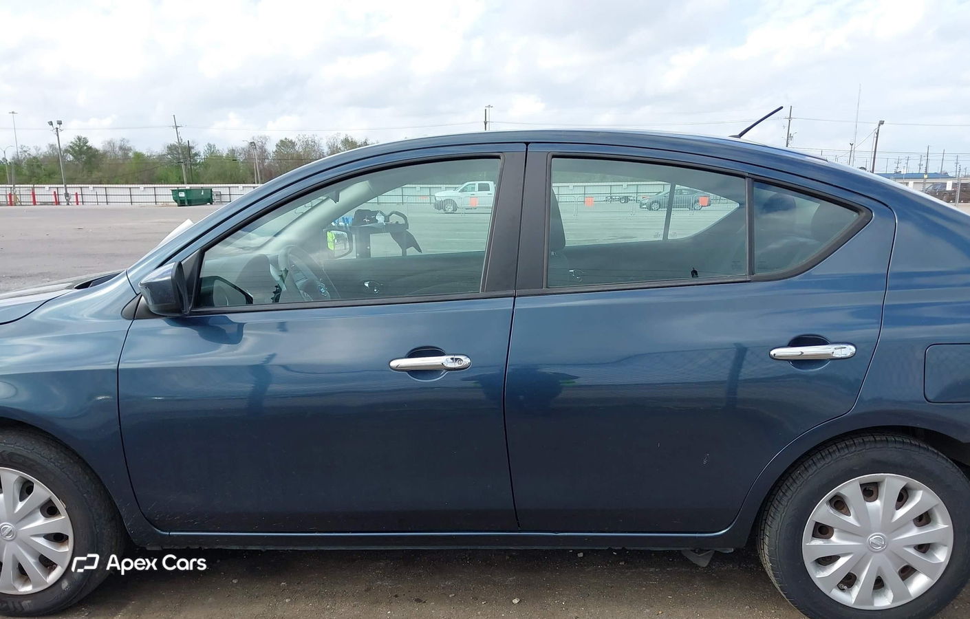 Nissan Versa 2016