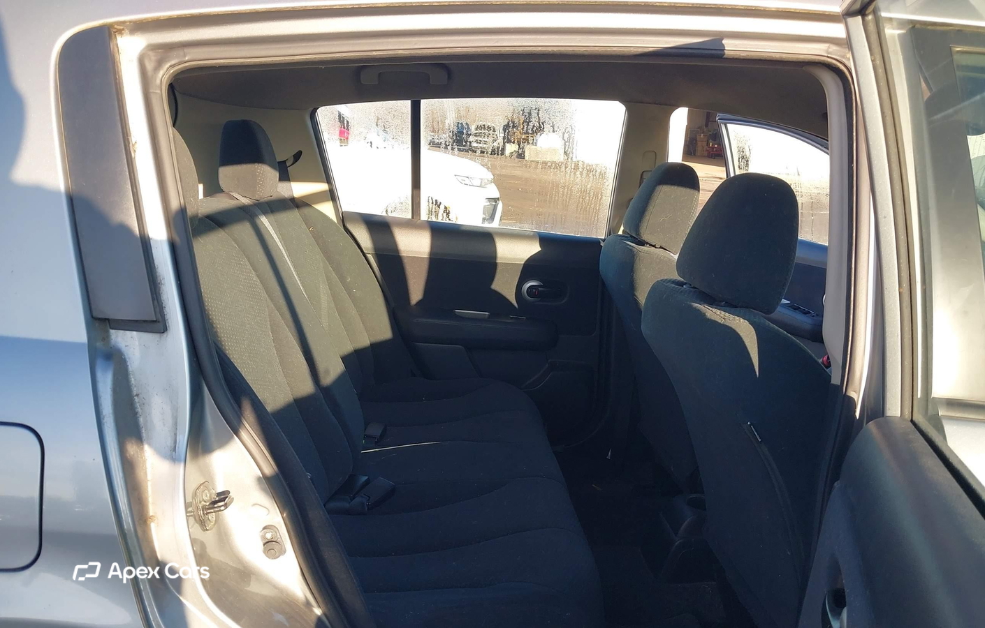 Nissan Versa 2011