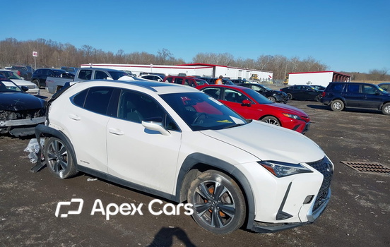 Lexus UX 2021 - Image 1 of 16
