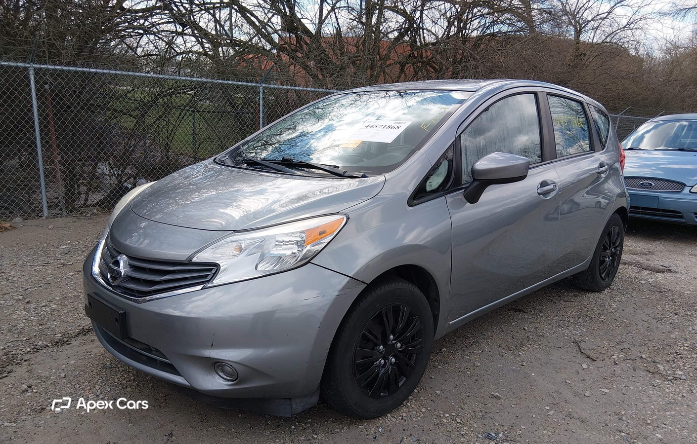 Nissan Versa 2015