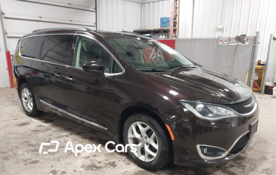 Chrysler Pacifica 2017 - Image 1 of 18