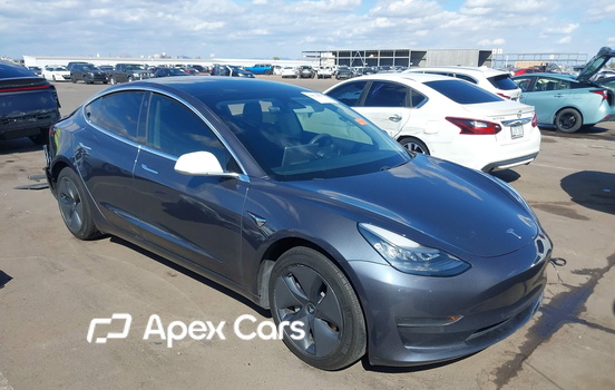 Tesla Model 3 2020 - Image 1 of 19