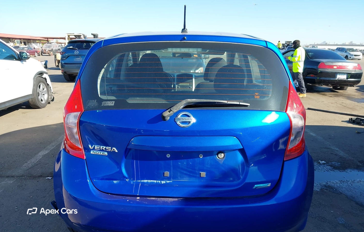 Nissan Versa 2015