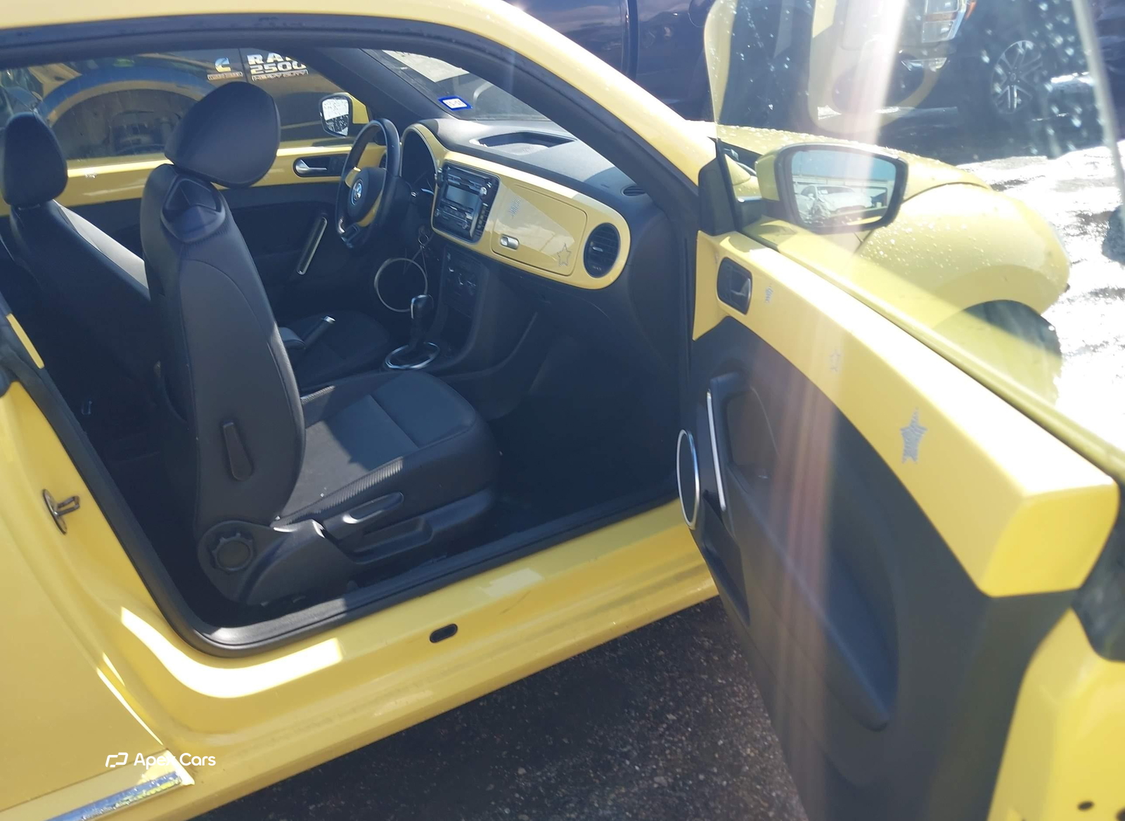 Volkswagen Beetle 2013