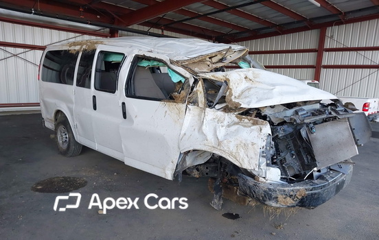 Chevrolet Express 2025 - Image 1 of 22