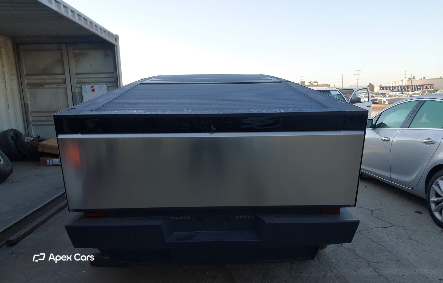 Tesla Cybertruck 2025