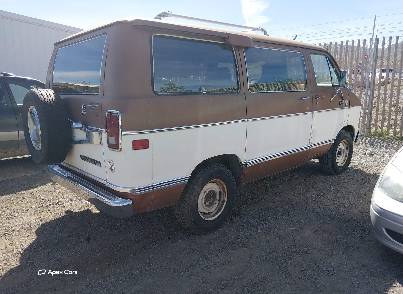 Dodge RAM Van 1983