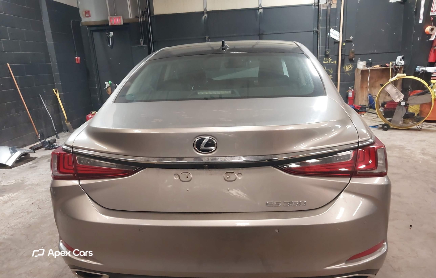 Lexus ES 2019