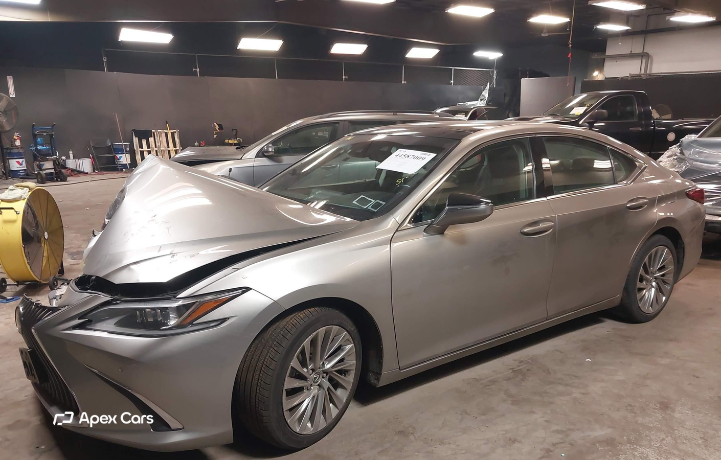 Lexus ES 2019