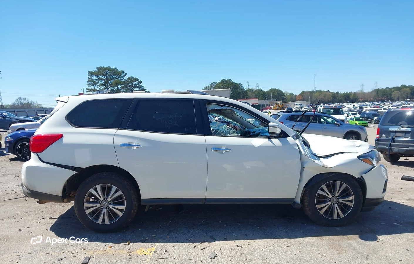 Nissan Pathfinder 2019