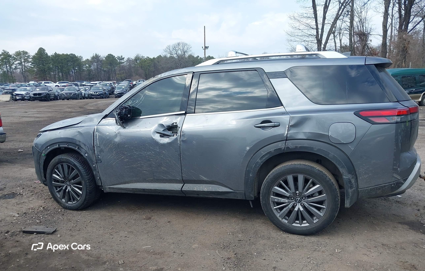 Nissan Pathfinder 2025