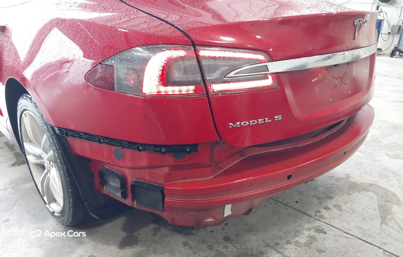 Tesla Model S 2014