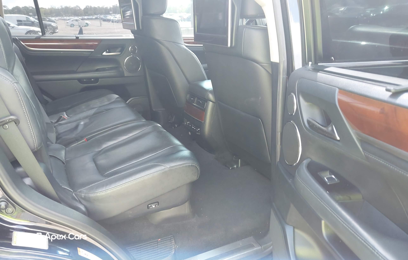 Lexus LX 2016