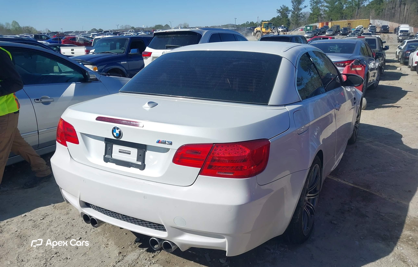 BMW M3 2011