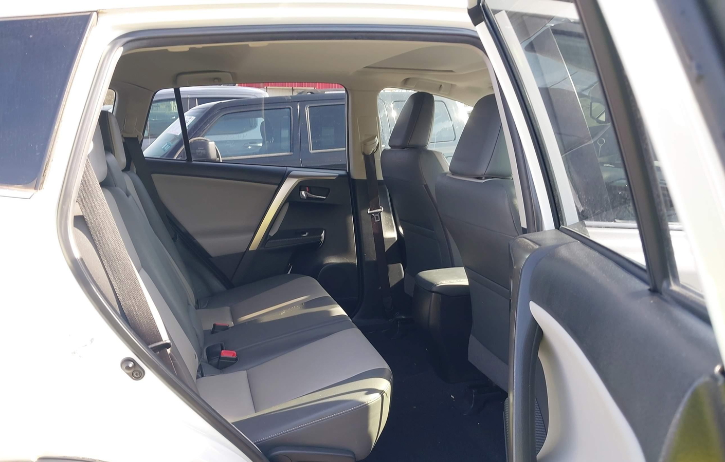 Toyota RAV 4 2015